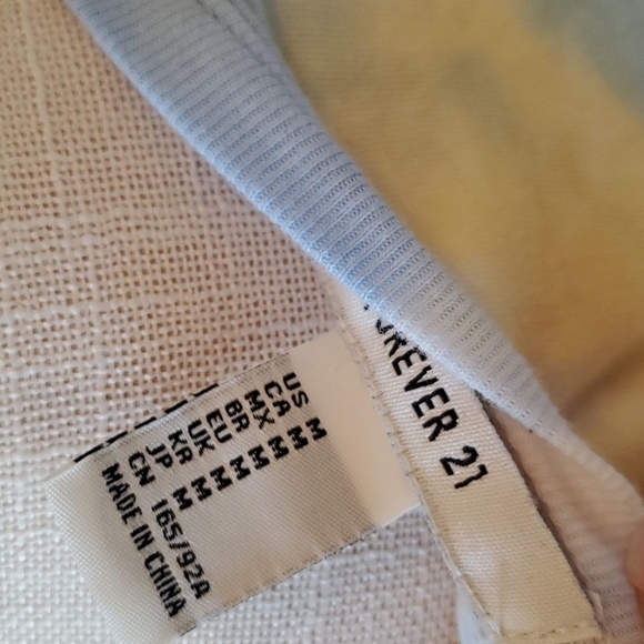 Forever 21 graphic tee - Picture 2 of 4